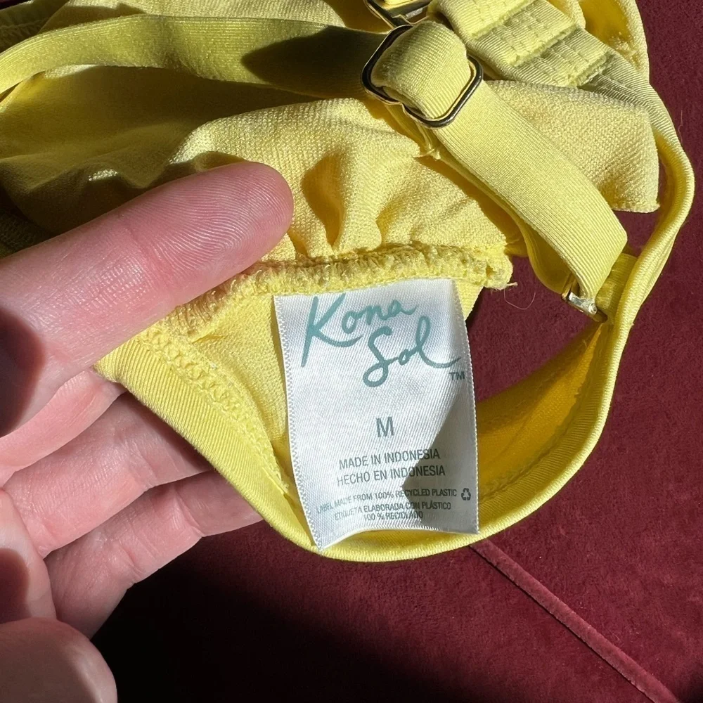 Kona Sol Yellow Tie-Front Bikini Top — Size M — Adjustable Straps